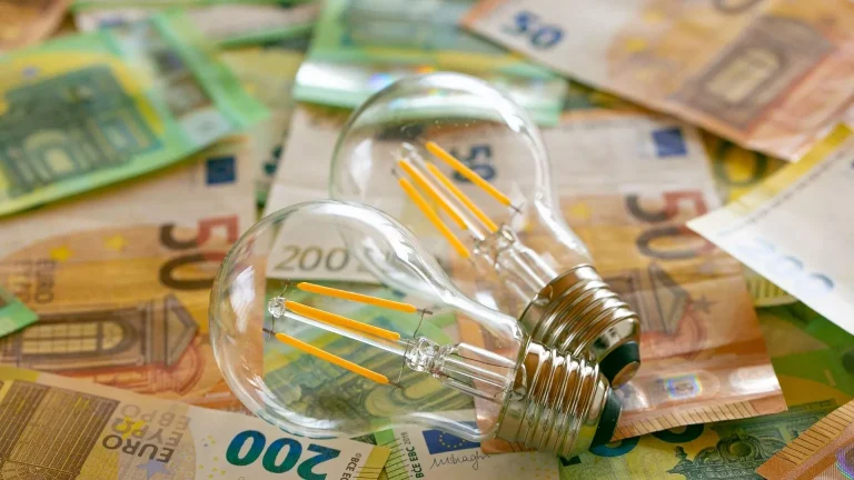 Why Skimpflation Hurts More Than Inflation: The Hidden Cost of Declining Service Quality in 2025