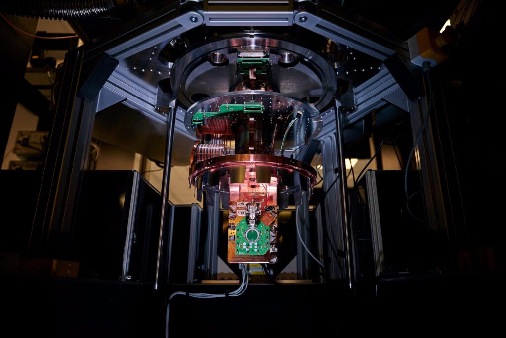 Horizon Quantum and IonQ Partner to Unlock Quantum Potential with 256-Qubit System