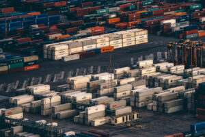 Containrar i hamnen i Barcelona